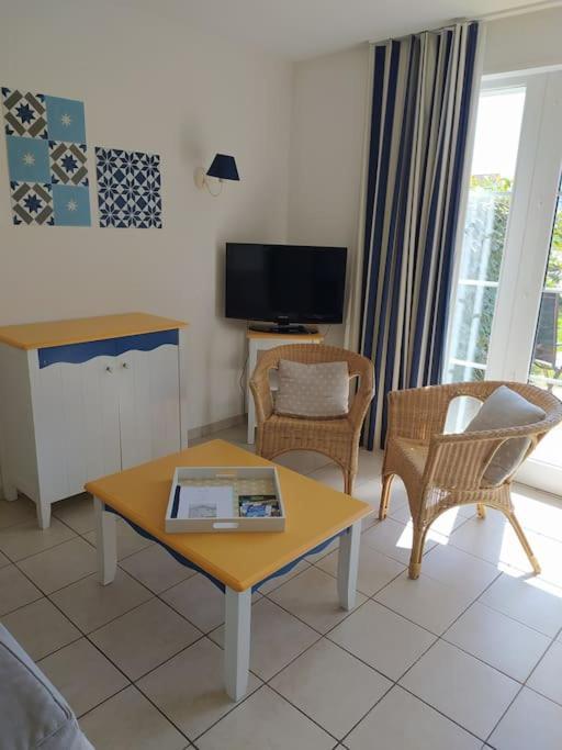 Charmante Maison De Vacances Avec Acces Piscine Talmont-Saint-Hilaire Buitenkant foto