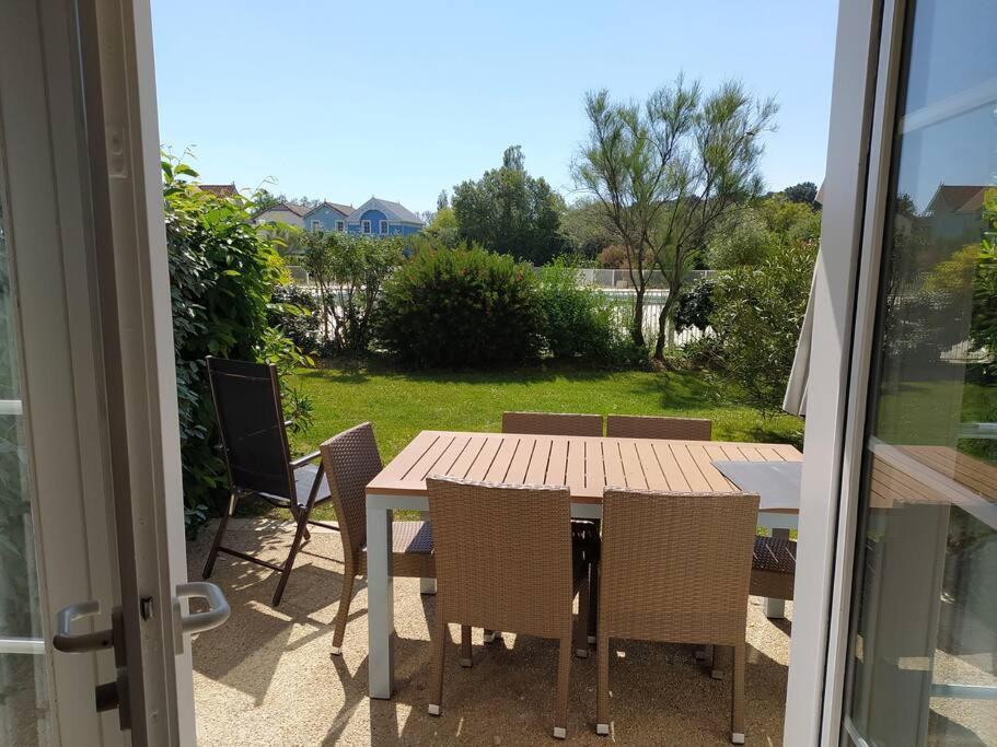 Charmante Maison De Vacances Avec Acces Piscine Talmont-Saint-Hilaire Buitenkant foto